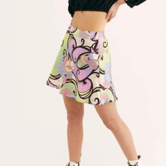 NWT Free People Phoebe Print Mini Skirt Size 6 - Picture 2 of 6